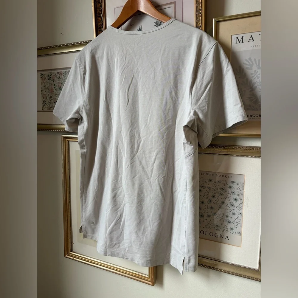 Lululemon Chest Pocket Relaxed Fit Tee Oxford Grey Large